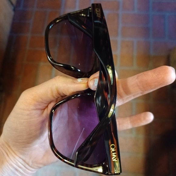 NEW! RARE Quay for keeps espresso striped sunglasses